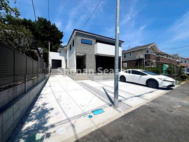 【外観】 | １０年・３０年後も住んでよかったと思える、大手施工会社が手掛ける新築分譲住宅◎
現地堂々完成！ぜひご内見下さい♪