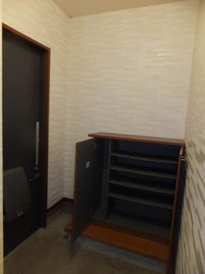 【玄関】 | サン・シュライン　W棟