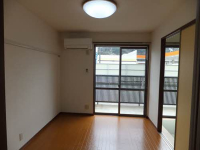 【居間・リビング】 | サン・シュライン　W棟