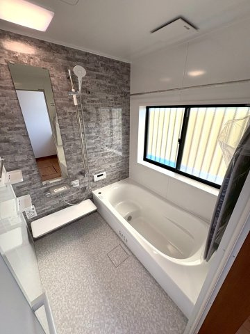 三郷市　新和4丁目　中古戸建の浴室|お風呂で日々の疲れを落としましょう