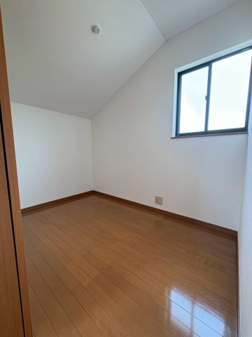 三郷市　新和4丁目　中古戸建の収納|納戸です　十分な収納スペースがあります