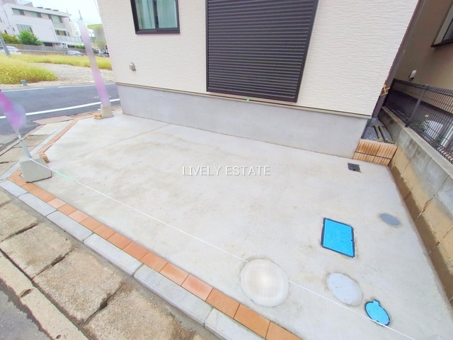 草加市弁天2丁目 新築分譲住宅 A号棟の駐車場