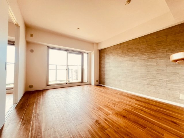 パームスクェアジェームス山の居間・リビング