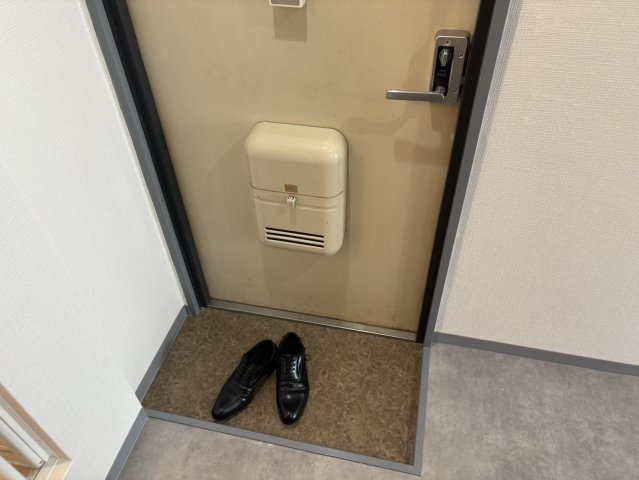【玄関】 | ロイヤル千本南