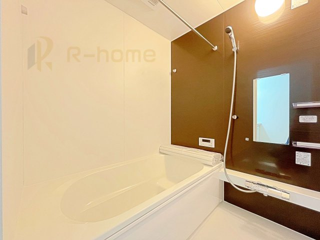 水戸市元吉田町3期　新築戸建て　1号棟の浴室|足を伸ばしてもゆったりできるバスルーム♪機能性も取り入れて使い易さも保証します♪