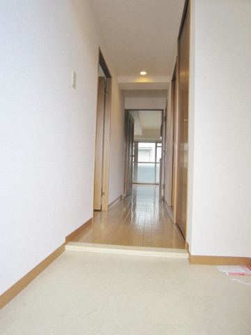 ヴェルドミールステラの玄関