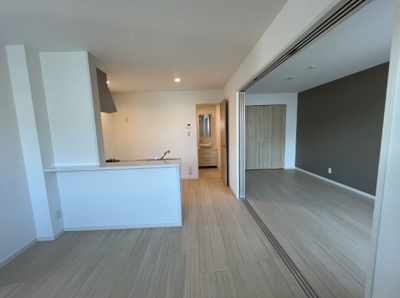 【居間・リビング】 | 日の出パラシオ