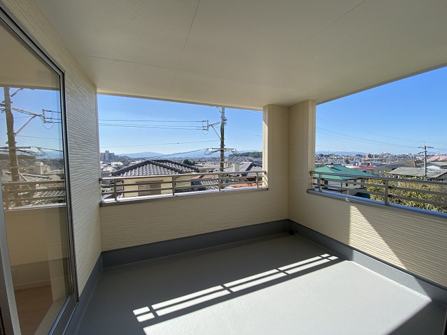 【バルコニー】 | 福岡市西区今宿東2丁目　3号棟（全2棟）【仲介手数料無料・0円】 | 施工例。施工例は完成時と異なる場合があります。