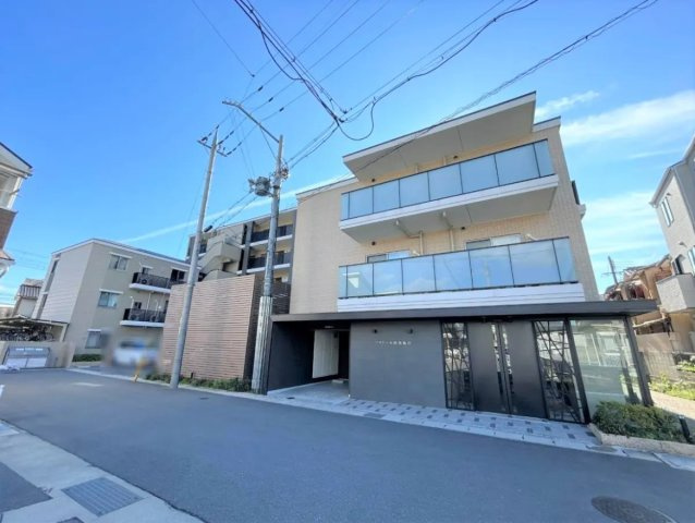 パラドール四条梅津の外観