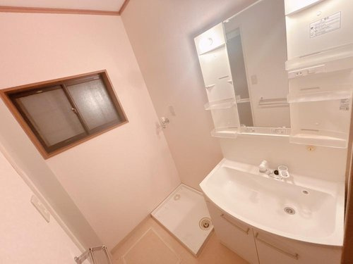 嵯峨野開町の独立洗面台