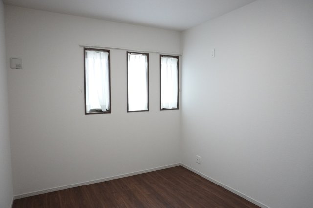 越谷市大字下間久里 新築分譲住宅 全2棟 No,1の洋室