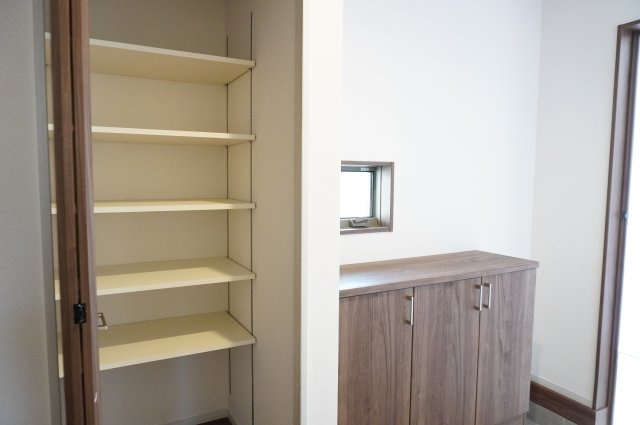 越谷市大字下間久里 新築分譲住宅 全2棟 No,1の玄関