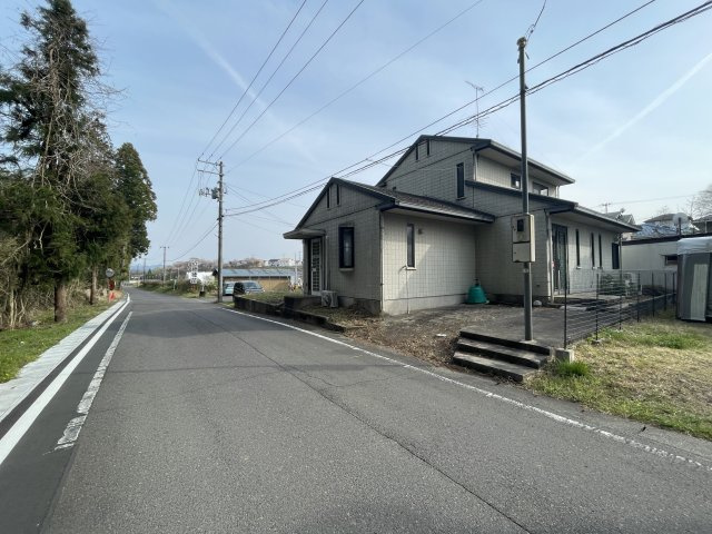 西三坂山　古屋付き解体更地渡し　住宅用地の外観