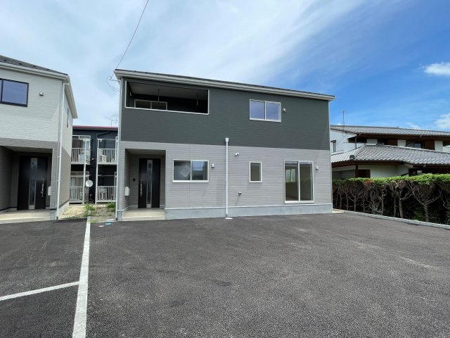 新築戸建・建売　大田原市末広第5　Cradle Garden　全4棟の駐車場