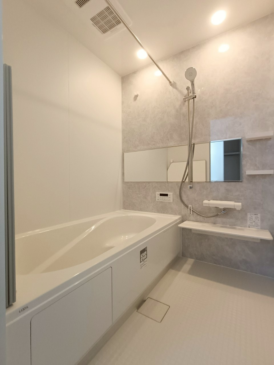 八潮市　八條　新築戸建　全1棟の浴室|施工例です