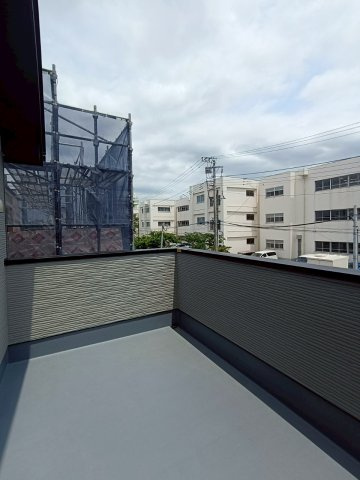八潮市　八條　新築戸建　全1棟のバルコニー|施工例です