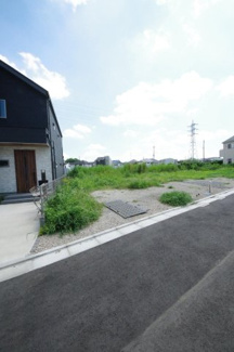 【前面道路含む現地写真】 | 【仲介手数料無料！！】府中市西原町2丁目　建築条件付き売地（全４区画）No.4　3690万円