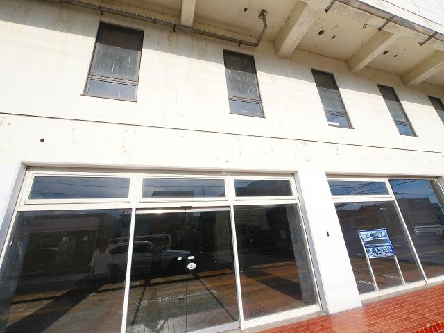 杉田店舗ビル