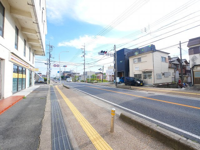 杉田店舗ビル