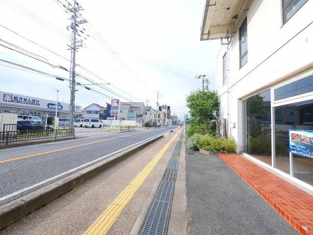杉田店舗ビル