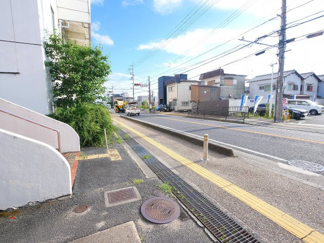 杉田店舗ビル