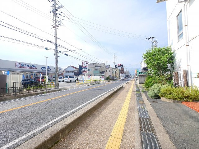 杉田店舗ビル
