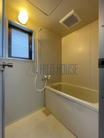 ビラ・フラワーヒルの浴室