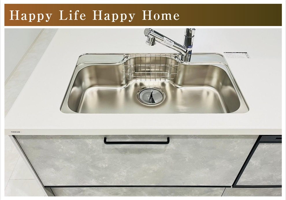 タマタウン　瑞穂市本田　全2区画分譲のキッチン|カウンタースペースがついた広々キッチン。浄水器組込み水栓でシンクまわりがスッキリお使いいただけます
