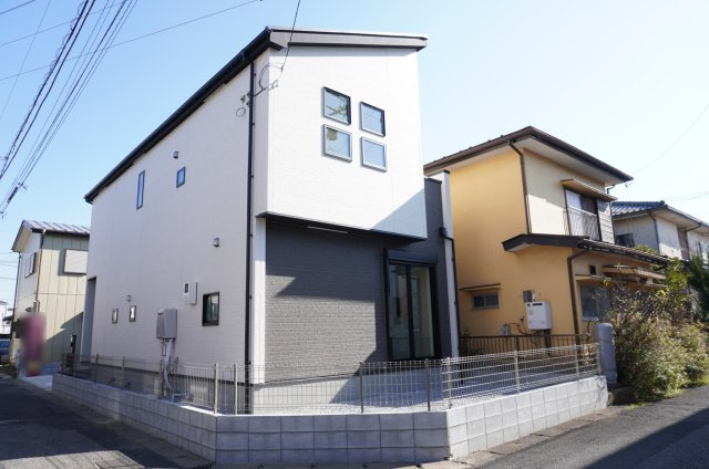 草加市八幡町 新築分譲住宅の外観