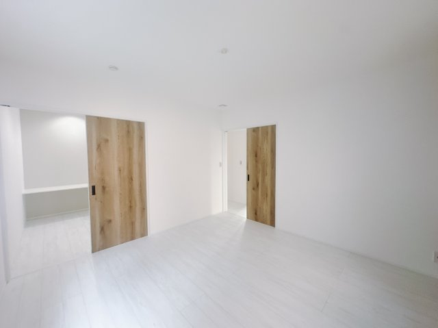 【新築戸建】高崎市箕郷町生原　の洋室|■1階洋室｜2階各居室には収納をご用意しています♪常にお部屋を綺麗に保てます！小さなお子様も自然とお片付けができるようになるのでうれしいですよね！