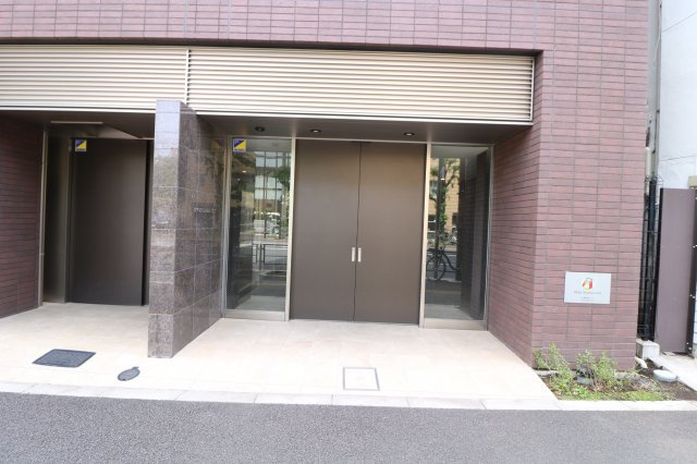 【エントランス】