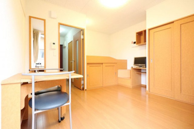 【居間・リビング】 | レオパレス松陽 | 当社人気のベッドタイプ！収納付きベッドがオススメ！