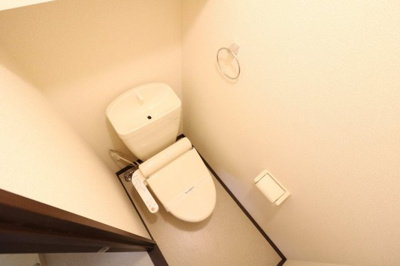 【その他】 | レオネクストメゾン米原 | 快適な温水洗浄便座付きトイレになります。