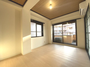 【居間・リビング】