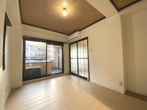 【居間・リビング】