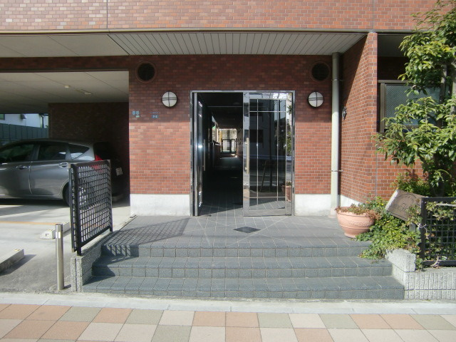 サンセールハヤシのエントランス