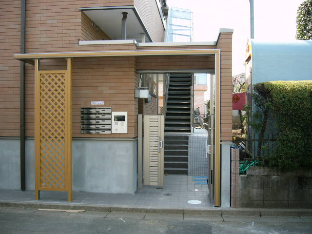 MKジェムズのエントランス