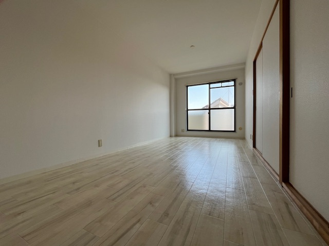 ヒカリハイツドイⅡの居間・リビング