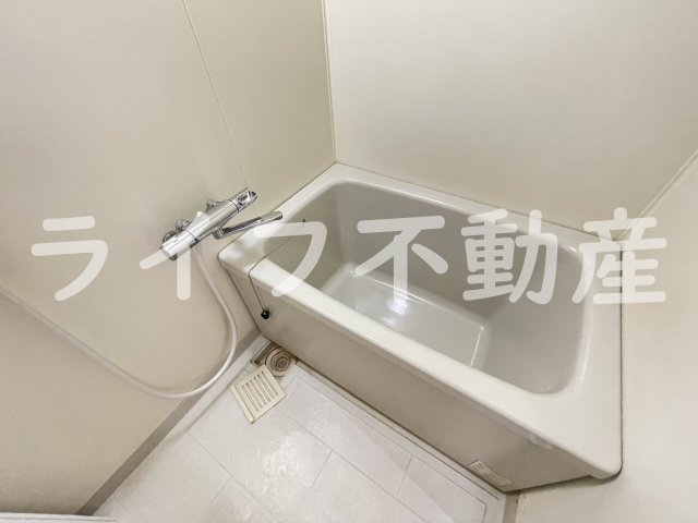 フェルザ長田の浴室|コンパクトで使いやすいお風呂です