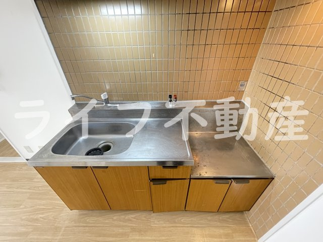 フェルザ長田のキッチン|コンパクトなキッチンで掃除もラクラク