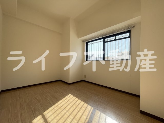 フェルザ長田の洋室|きれいな洋室です