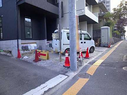 安芸郡府中町鹿籠2丁目の前面道路含む現地写真