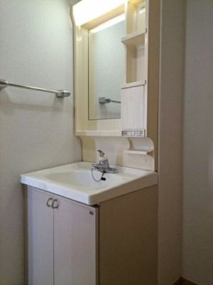 【洗面所】 | シャルマン北川毛Ａ | 脱衣スペースもあります