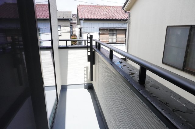 越谷市大字下間久里 新築分譲住宅 全2棟 No,2のバルコニー