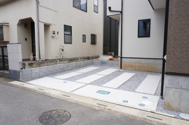 越谷市大字下間久里 新築分譲住宅 全2棟 No,2の駐車場