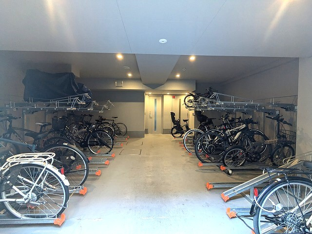 ミリアレジデンス蔵前の設備|自転車置場