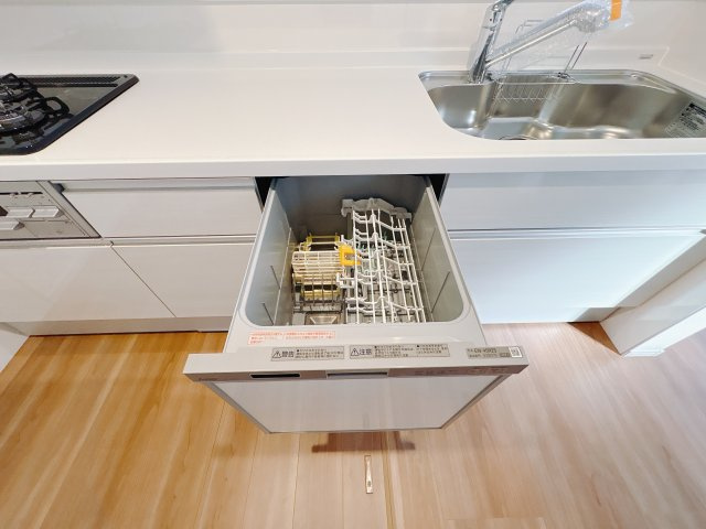 宇都宮市東峰町 ２期 新築住宅 全４棟のキッチン|○4号棟　キッチン○
後片付けもラクラクな食器洗乾燥機付♪
※2025年11月撮影
