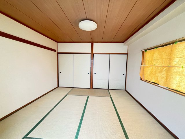 内藤ビルの居間・リビング