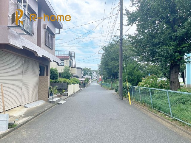 我孫子市湖北台20期　新築戸建て　1号棟の前面道路含む現地写真|『今から見たい！』大歓迎です♪
お気軽にＲ－ｈomeまでお問い合わせください。