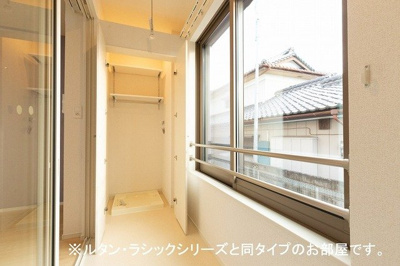 【内装】 | アルストロメリア | 過ごしやすい室内です